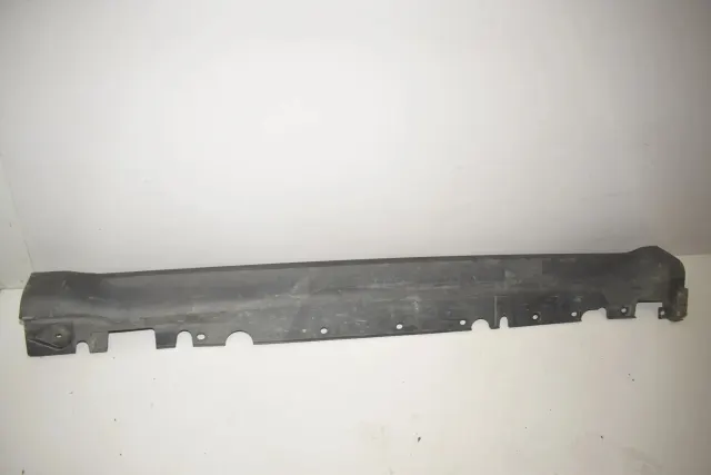 Left Side Plastic Sideskirt Cover