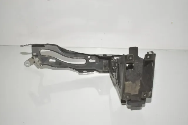 Left Headlight Bracket