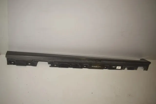 Left Side Plastic Sideskirt Cover