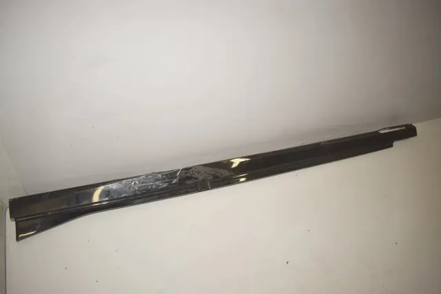 Right Side Sideskirt