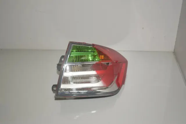 Rear Right Tail Light