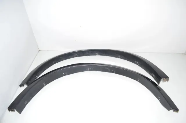 Rear Left Fender Arch Trim