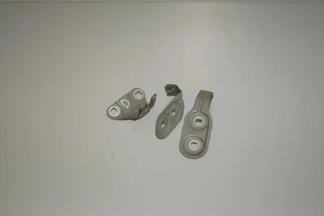 Front Right Fender Holder