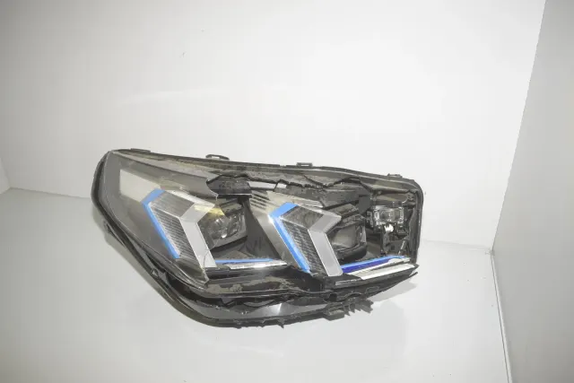 Front Right Headlight