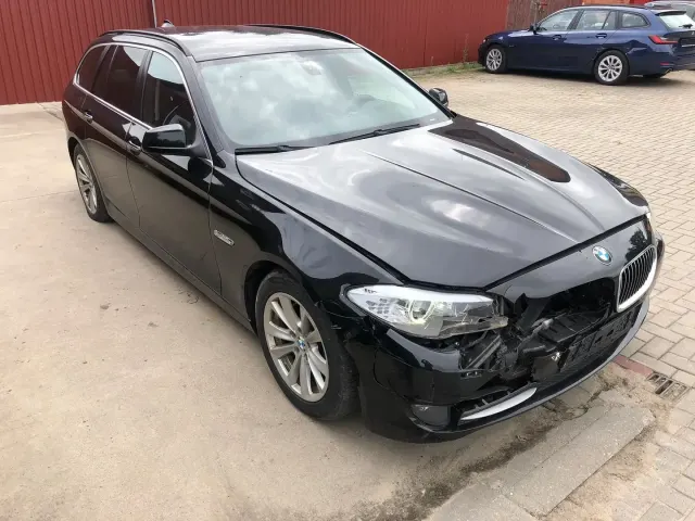 BMW 5 Touring (F11) 530 d xDrive 2011