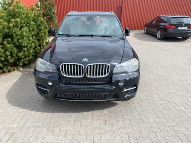 BMW X5 (E70) xDrive 40 d 2011