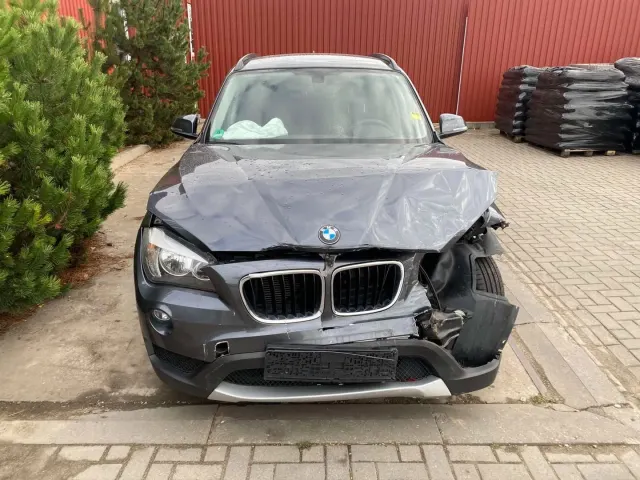 BMW X1 (E84) sDrive 20 i 2012