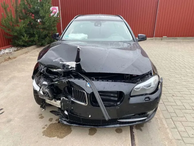 BMW 5 Touring (F11) 523 i 2011