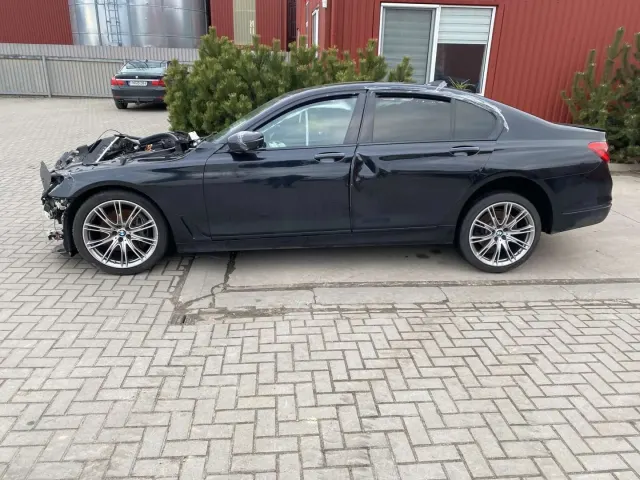 BMW 7 (G11, G12) 730 d 2016