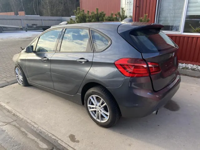 BMW 2 Active Tourer (F45) 216 d 2015