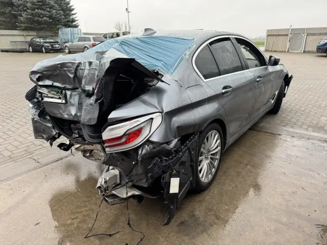 BMW 5 (G30) (2016 - -) 530 e iPerformance 2019
