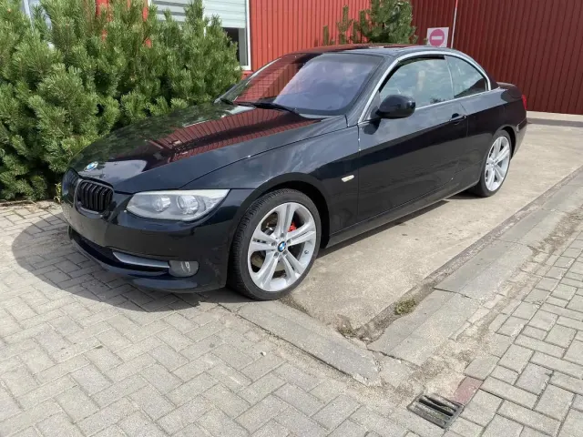 BMW 3 Cabrio (E93) 325 d 2010