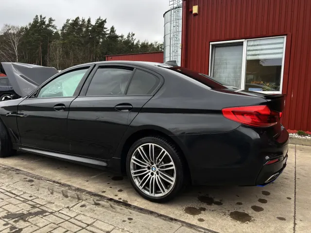 BMW 5 (G30) (2016 - -) 520 i 2018