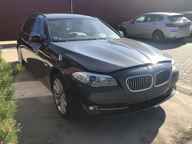 BMW 5 Touring (F11) 525 d 2011