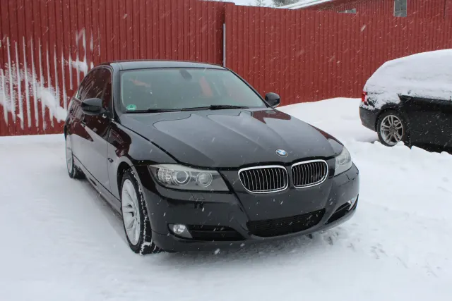 BMW 3 (E90) 325 d 2010
