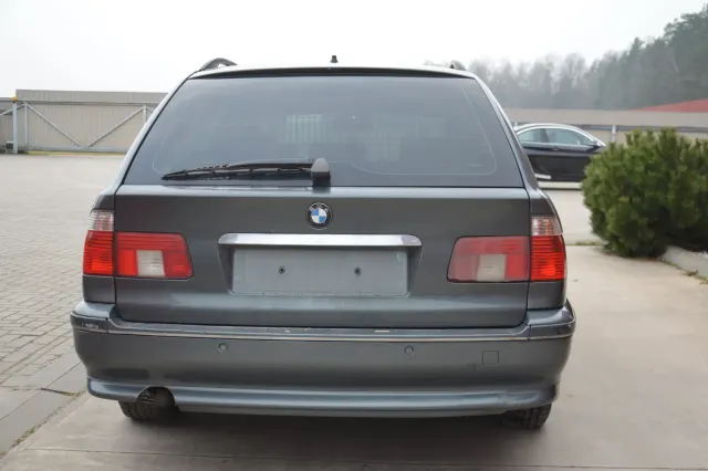 BMW 5 Touring (E39) 525 d 2003