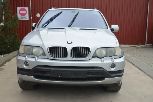 BMW X5 (E53) 4.6 is 2003