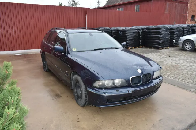 BMW 5 Touring (E39) 525 d 2003