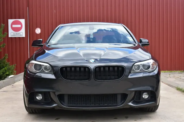 BMW 5 (F10) 520 d 2011