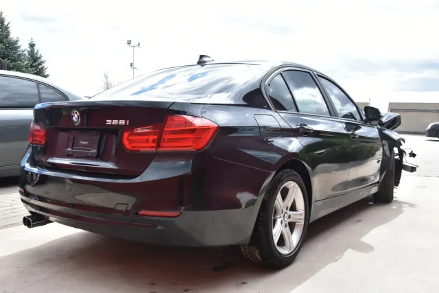 BMW 3 (F30, F80) 328 i 2012