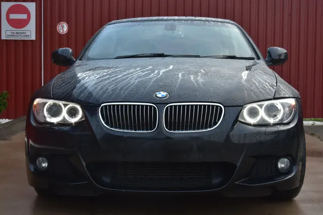BMW 3 Cabrio (E93) 330 d 2011