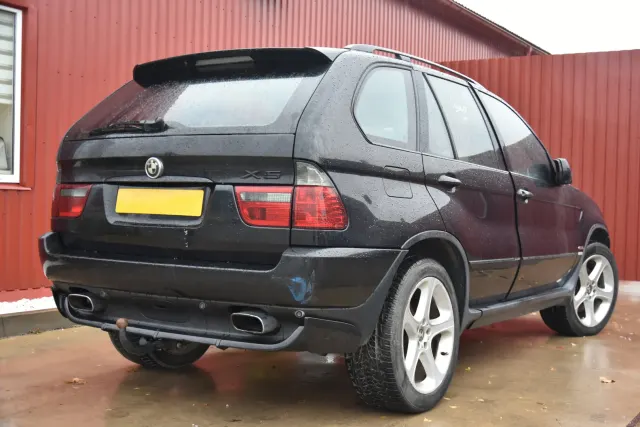 BMW X5 (E53) 4.6 is 2003