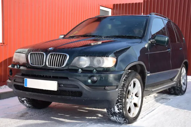 BMW X5 (E53) 4.4 i 2001