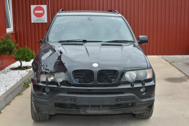 BMW X5 (E53) 4.6 is 2003