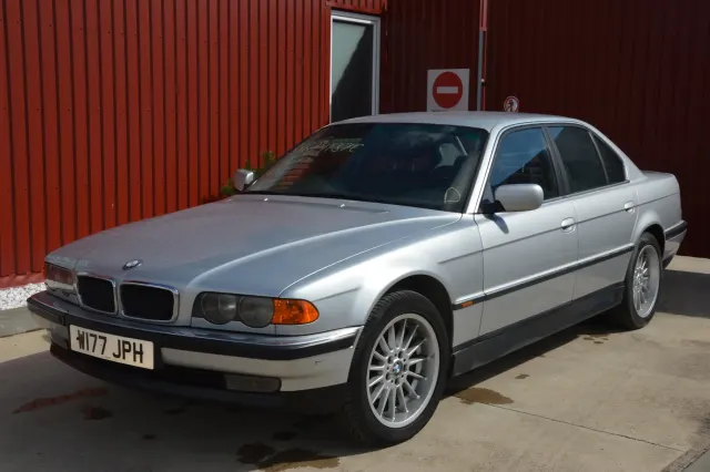 BMW 7 (E38) 728 i, iL 2000
