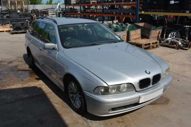 BMW 5 Touring (E39) 525 d 2003