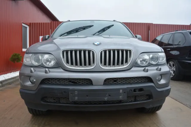 BMW X5 (E53) 4.4 i 2004