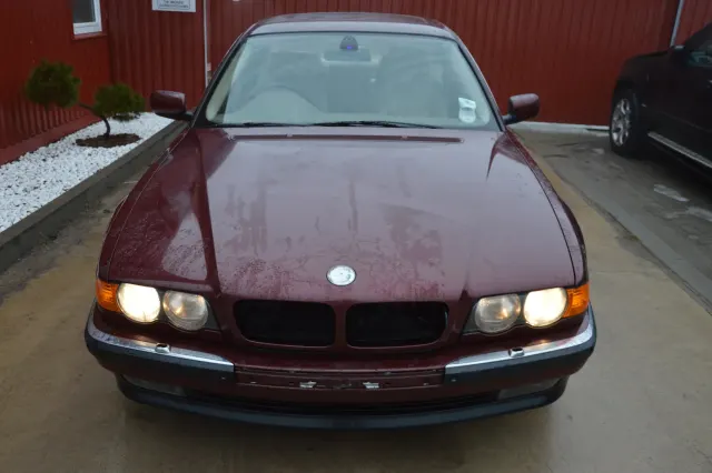BMW 7 (E38) 740 i, iL 1999