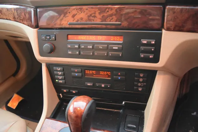 BMW 5 (E39) 525 i 2001