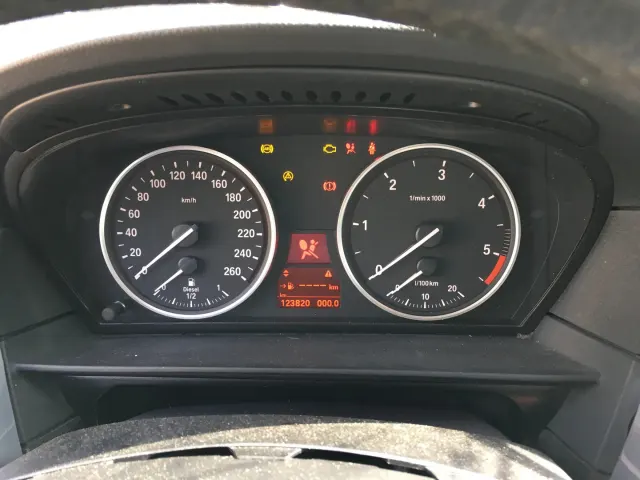 BMW 5 (E60) 520 d 2009