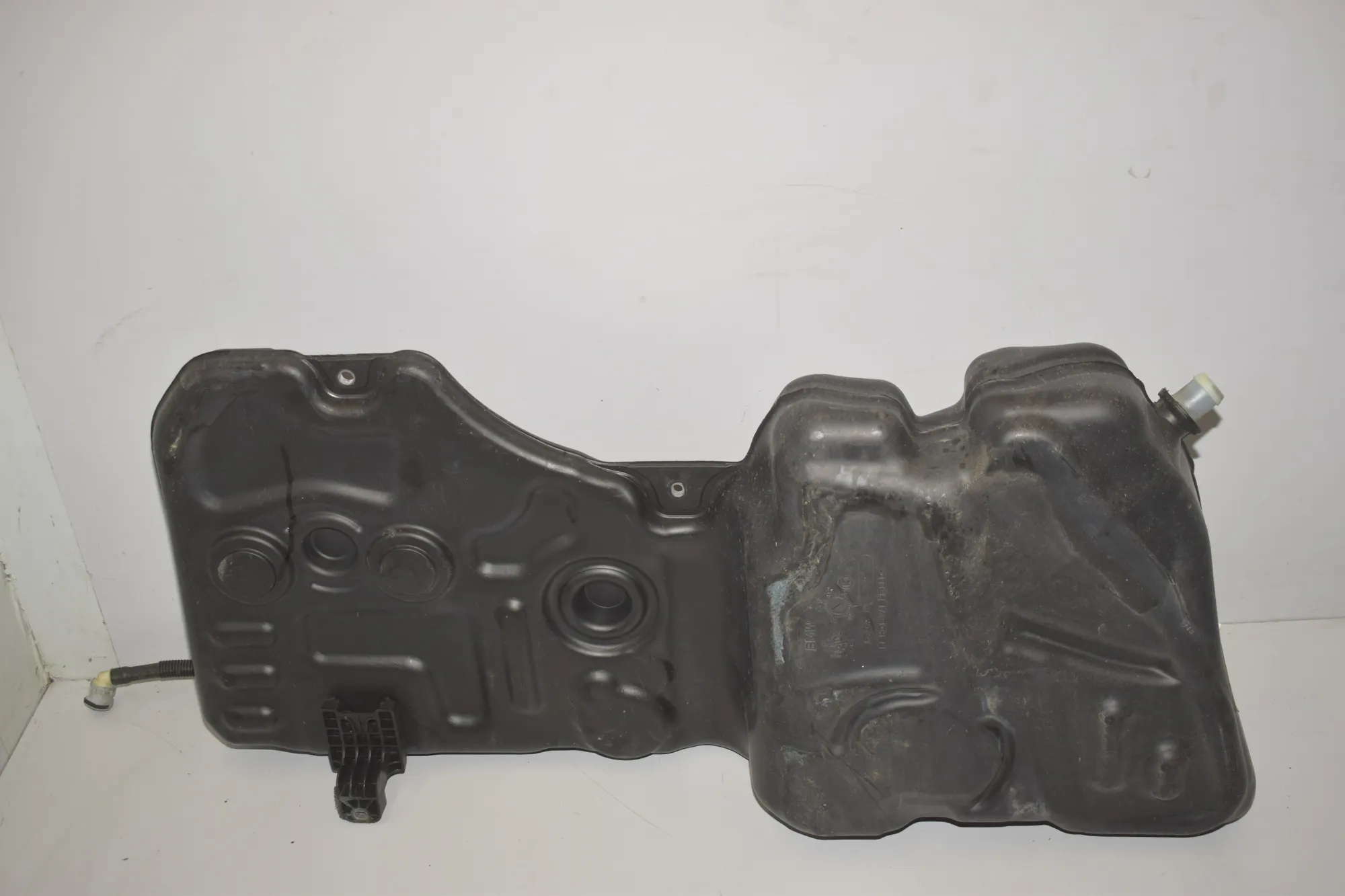 Fuel Tank – OEM 9298337 · BMW 1 (F40) (2019 - -) F40) 116 d 2020 – 2