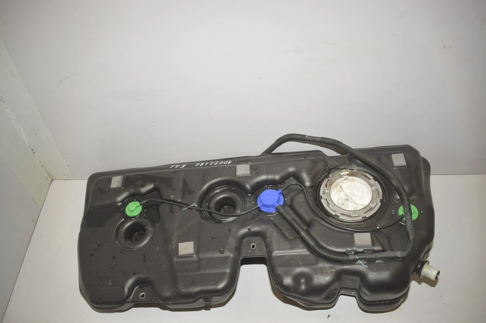 Fuel Tank – OEM 7300392 · BMW 2 Gran Tourer (F46) 218 i 2015