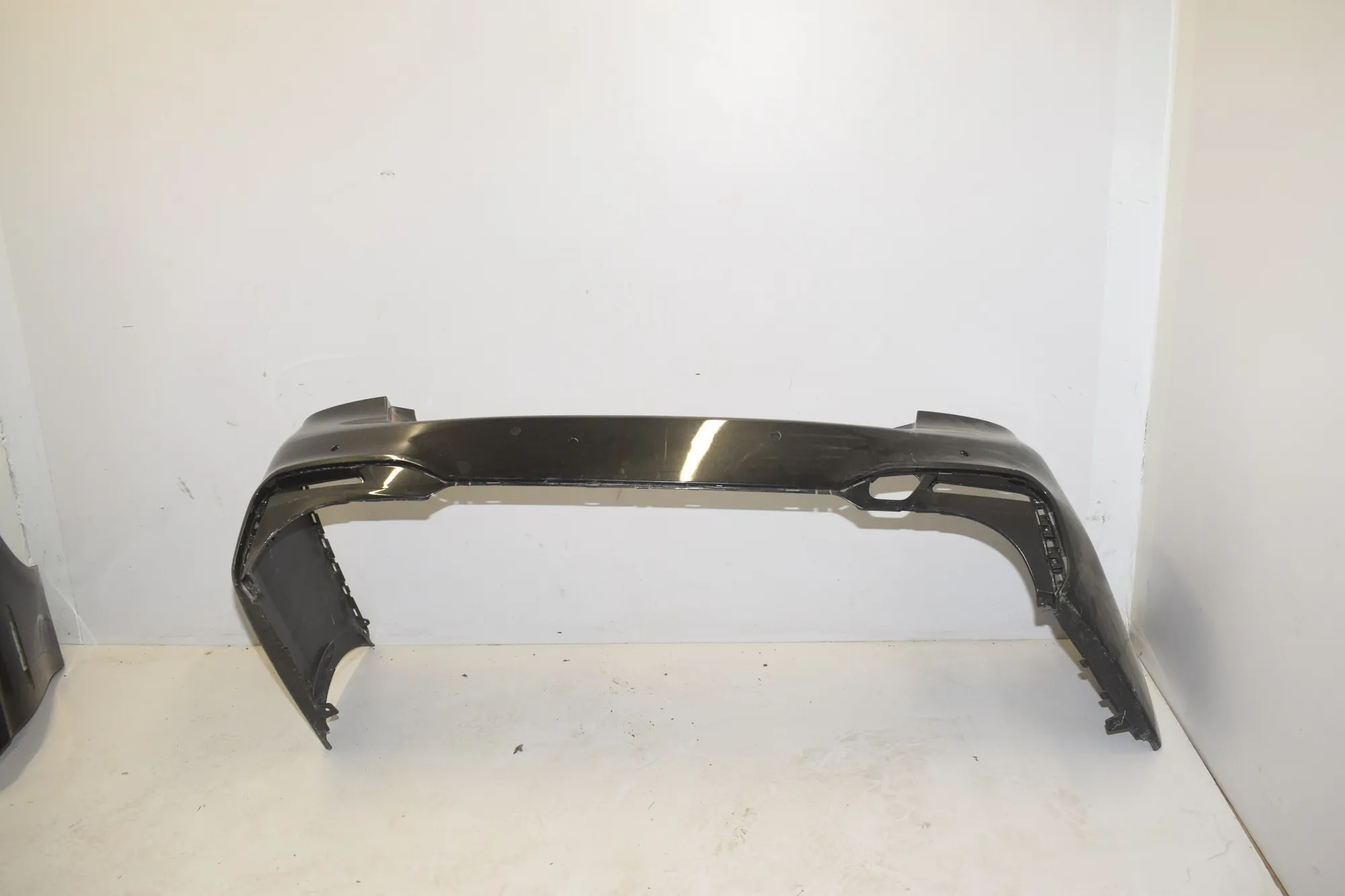 Rear Bumper – OEM 8073725 · BMW 5 (G30) (2016 - -) M 550 i xDrive 2017 – 2
