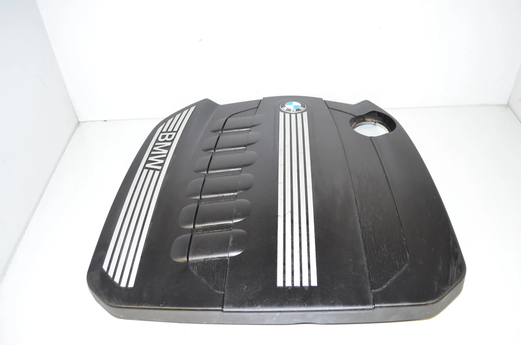 Engine Cover – OEM 7800575 · BMW 7 (F01, F02) 730 d 2009 – 2