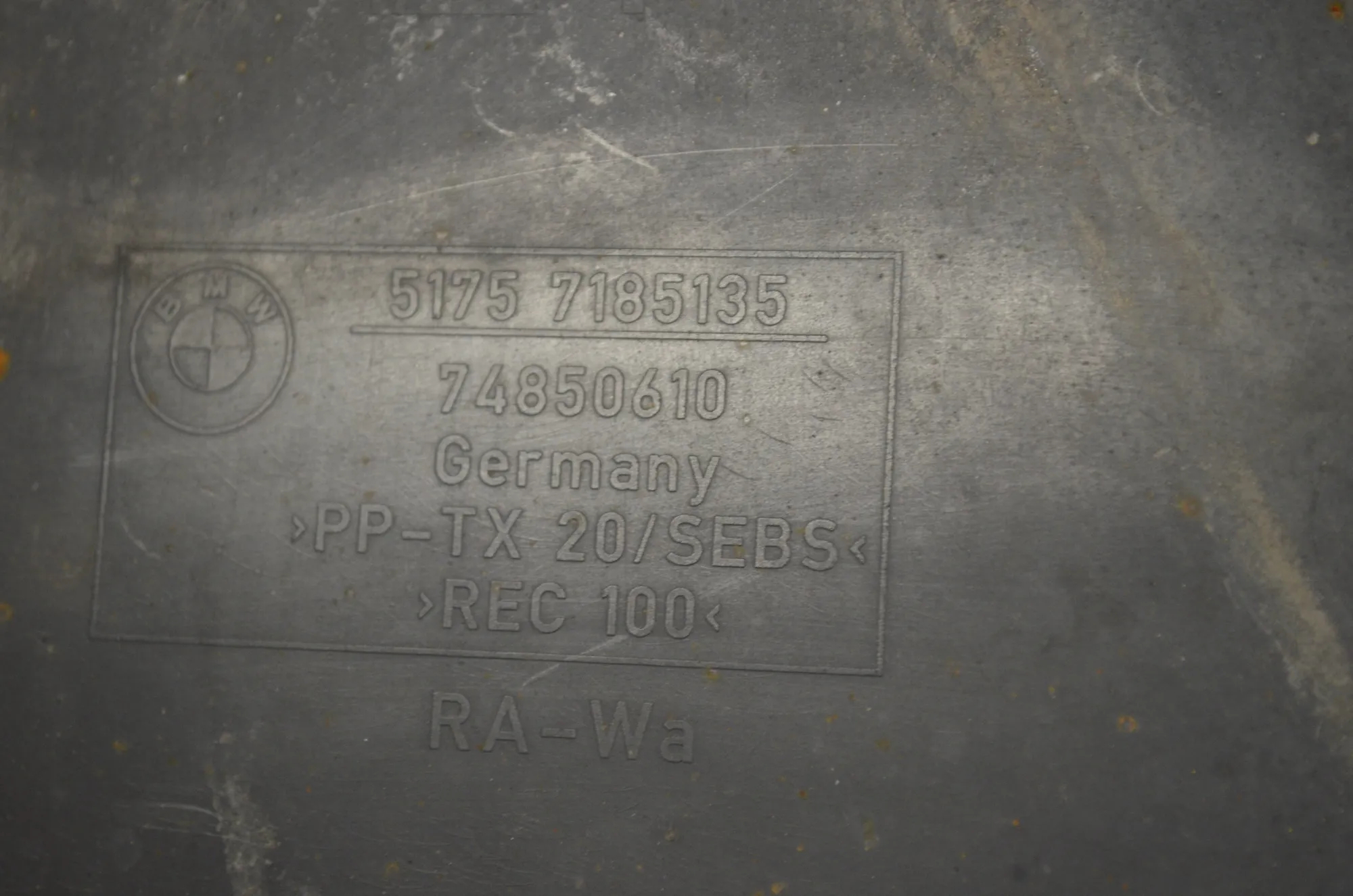 Other Underbody Cover – OEM 7185135 · BMW 7 (F01, F02) 730 d 2009 – 5