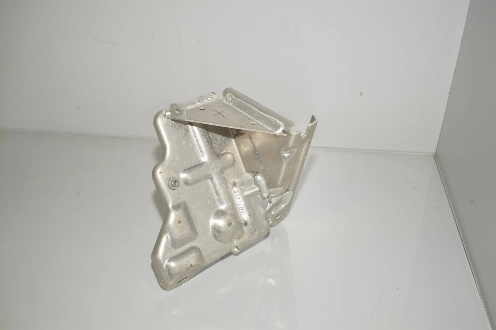 Battery Holder – OEM 8602813 · BMW i3 (I01) s Electric 2022 – 3