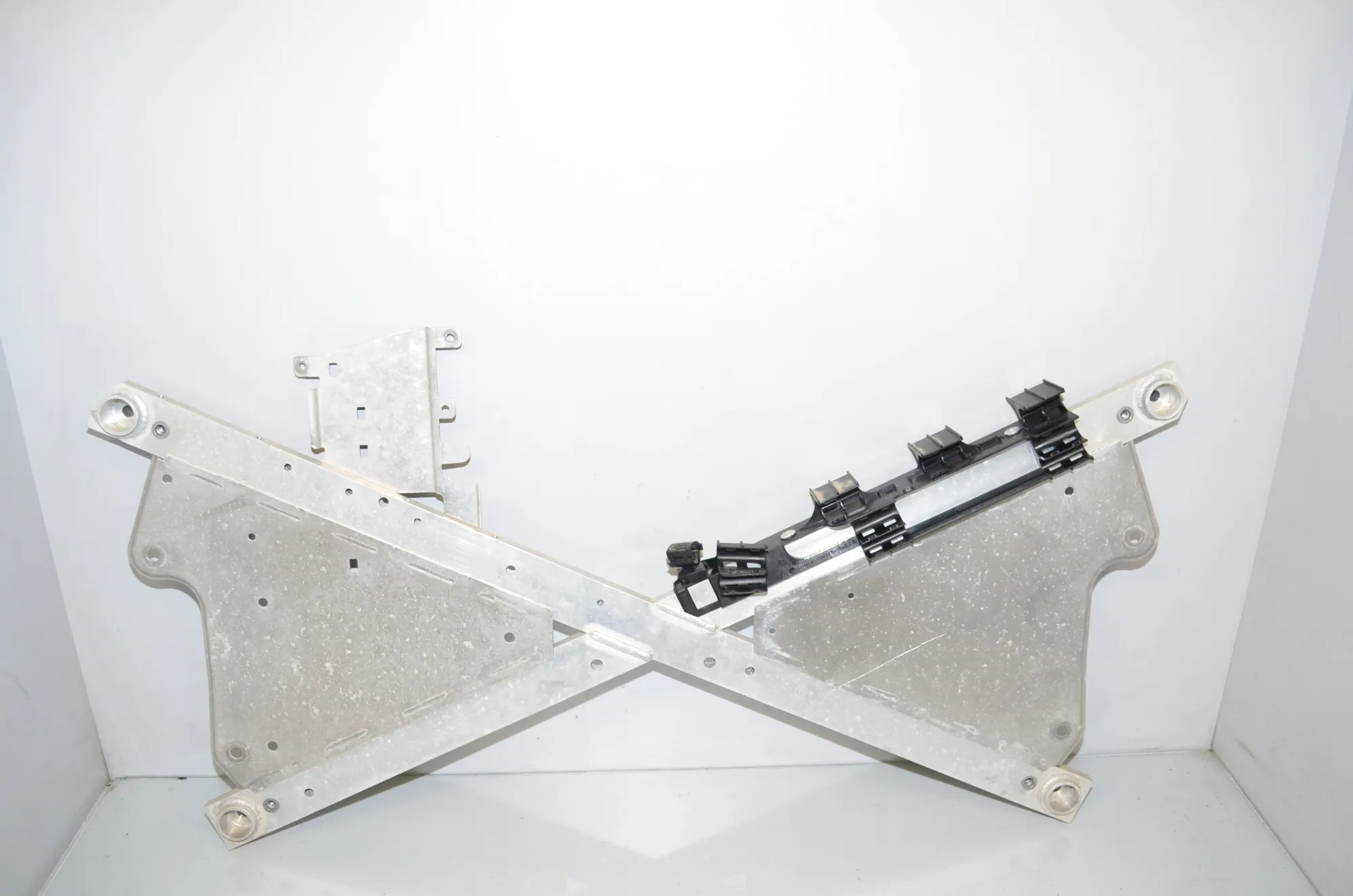 Other Body Parts – OEM 6879520 · BMW i3 (I01) s Electric 2022 – 3