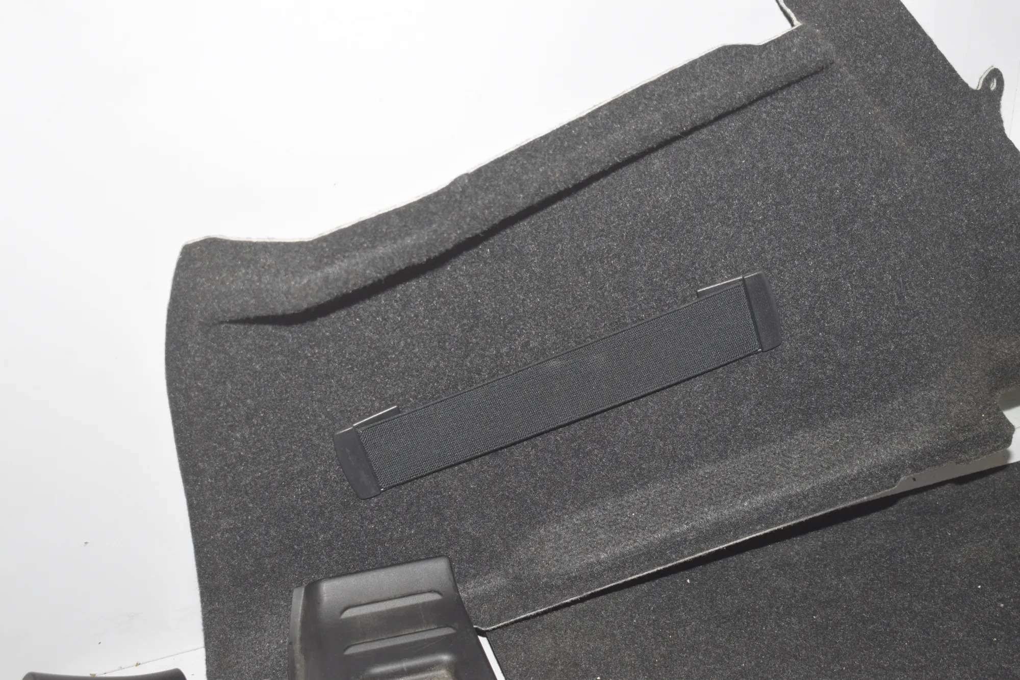 Trunk Trim Kit – OEM 7291360 · BMW i3 (I01) s Electric 2022 – 6