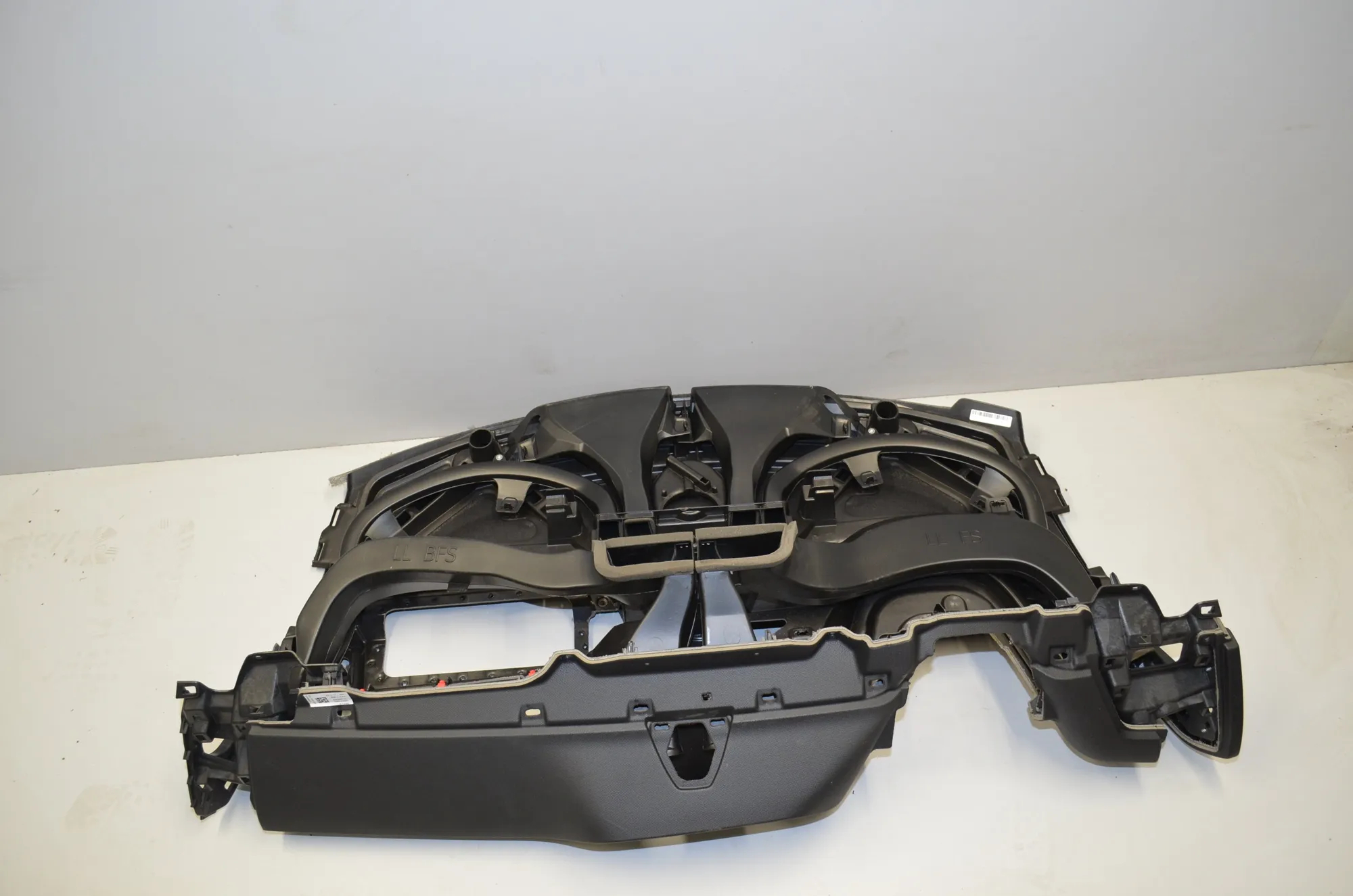 Dashboard – OEM 9282684 · BMW i3 (I01) s Electric 2022 – 4