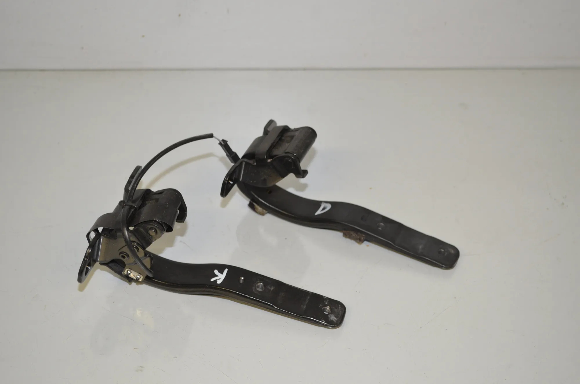 Tailgate Bootlid Hinge Set – OEM 7296774 · BMW i3 (I01) s Electric 2022 – 3