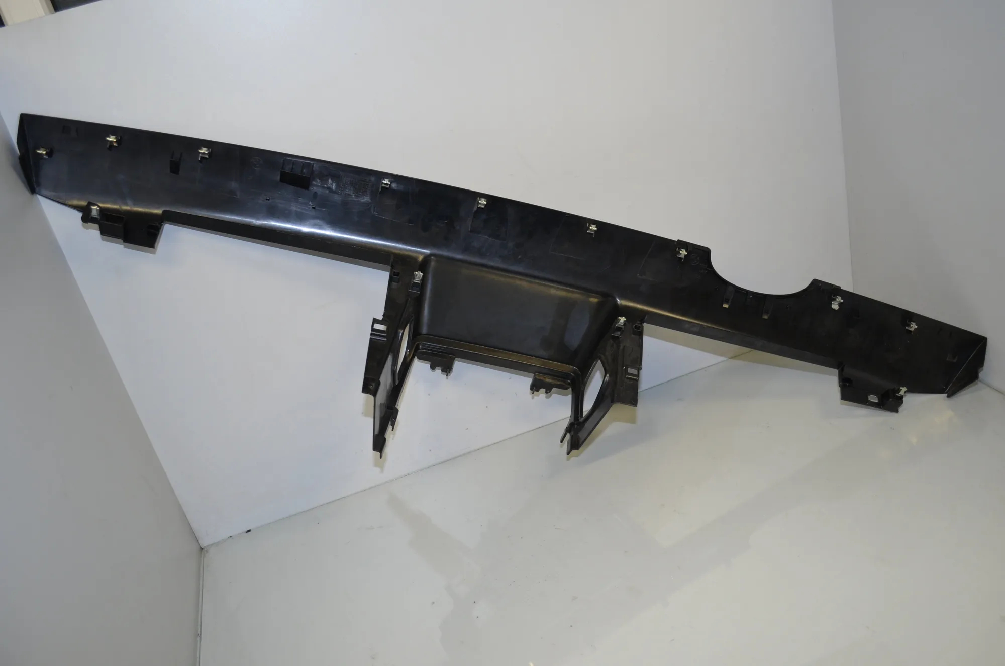 Dashboard Lower Trim – OEM 9303496 · BMW i3 (I01) s Electric 2022 – 4