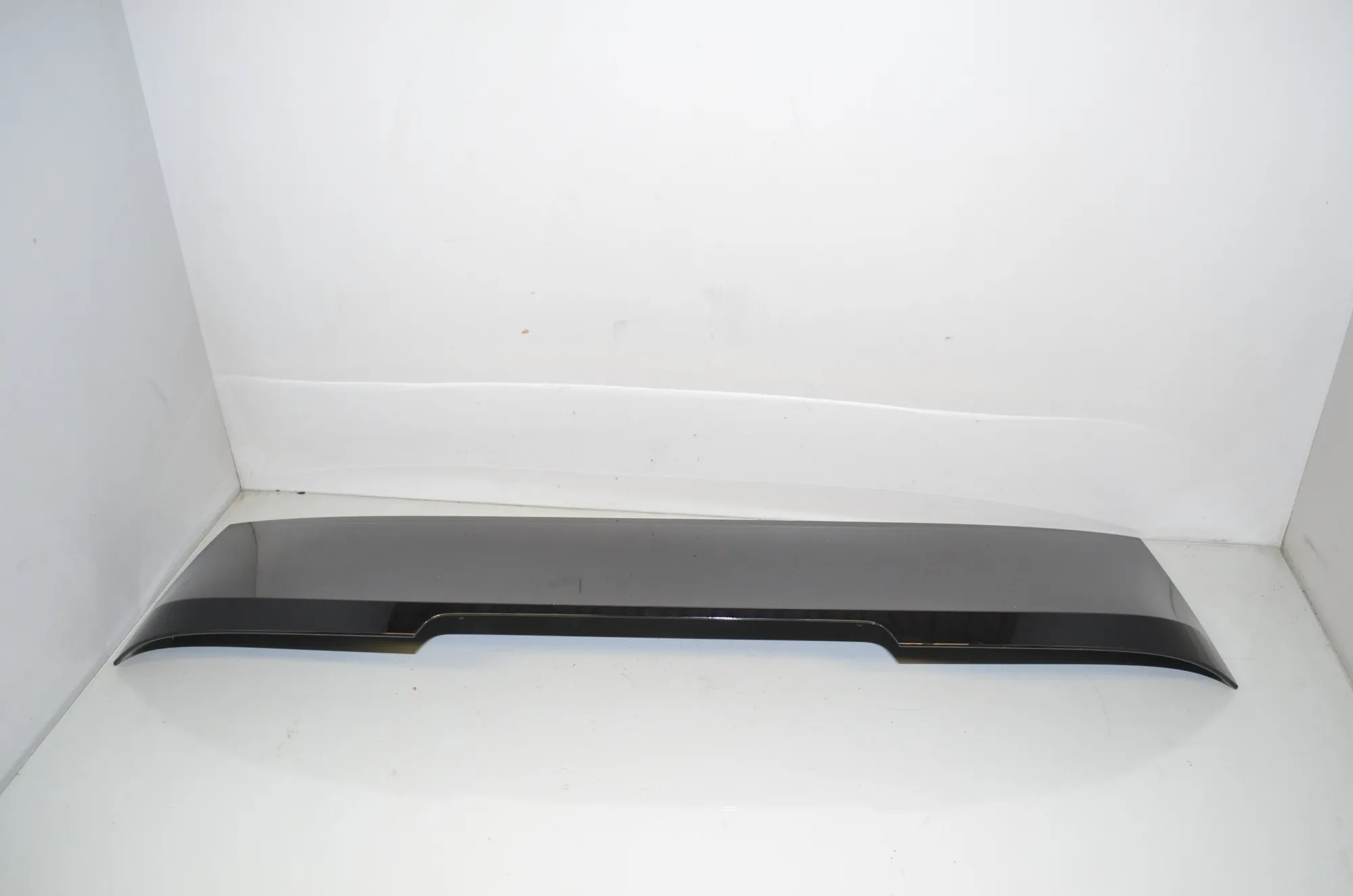 Tailgate Bootlid Spoiler – OEM 7305042 · BMW i3 (I01) s Electric 2022