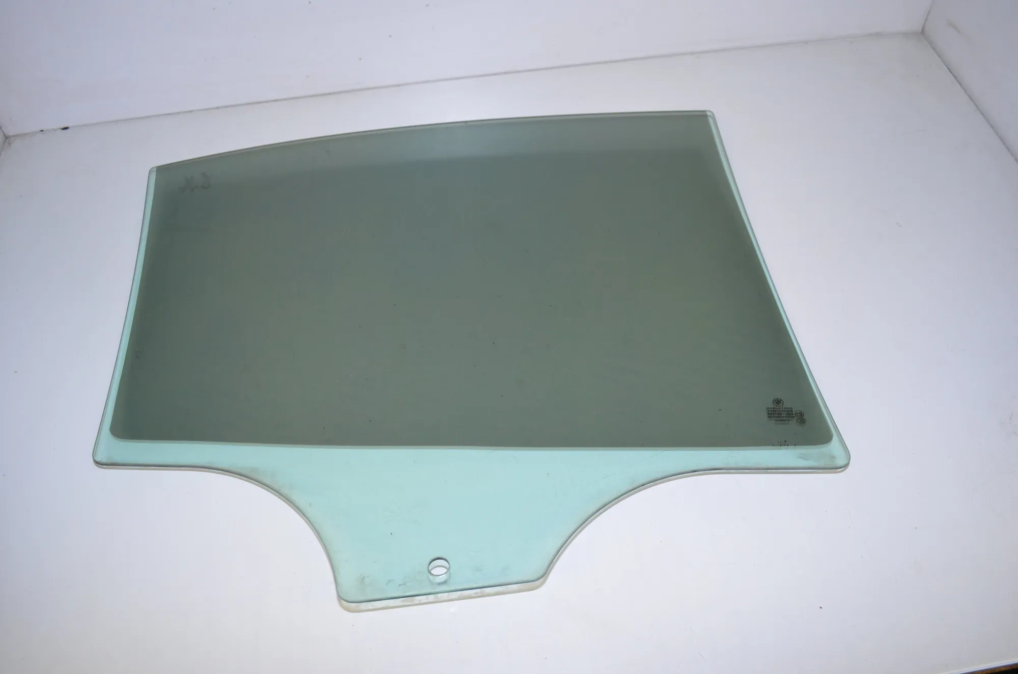 Rear Left Door Window – OEM 7182091 · BMW 7 (F01, F02) 730 d 2009 – 3