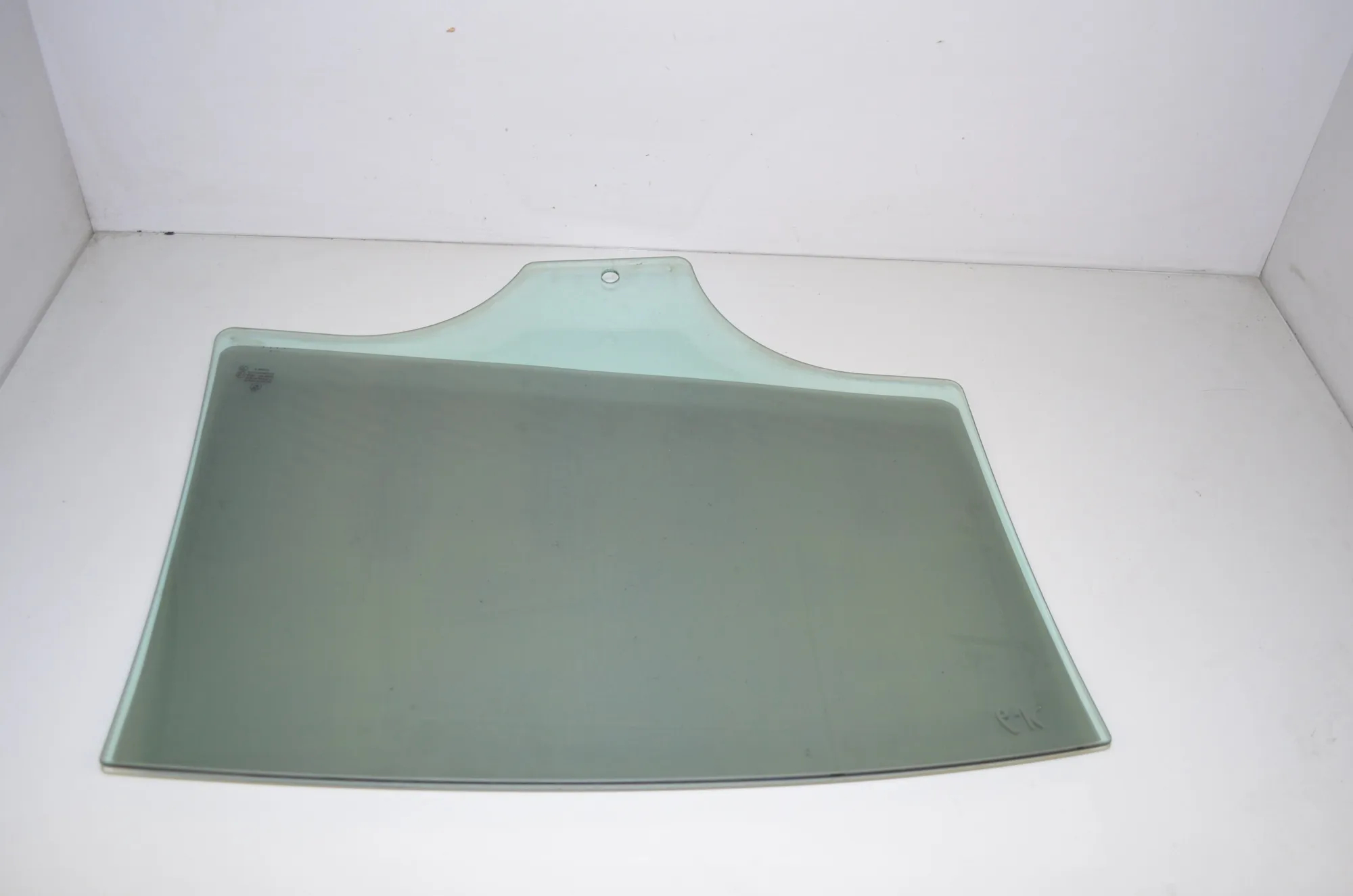 Rear Left Door Window – OEM 7182091 · BMW 7 (F01, F02) 730 d 2009 – 4