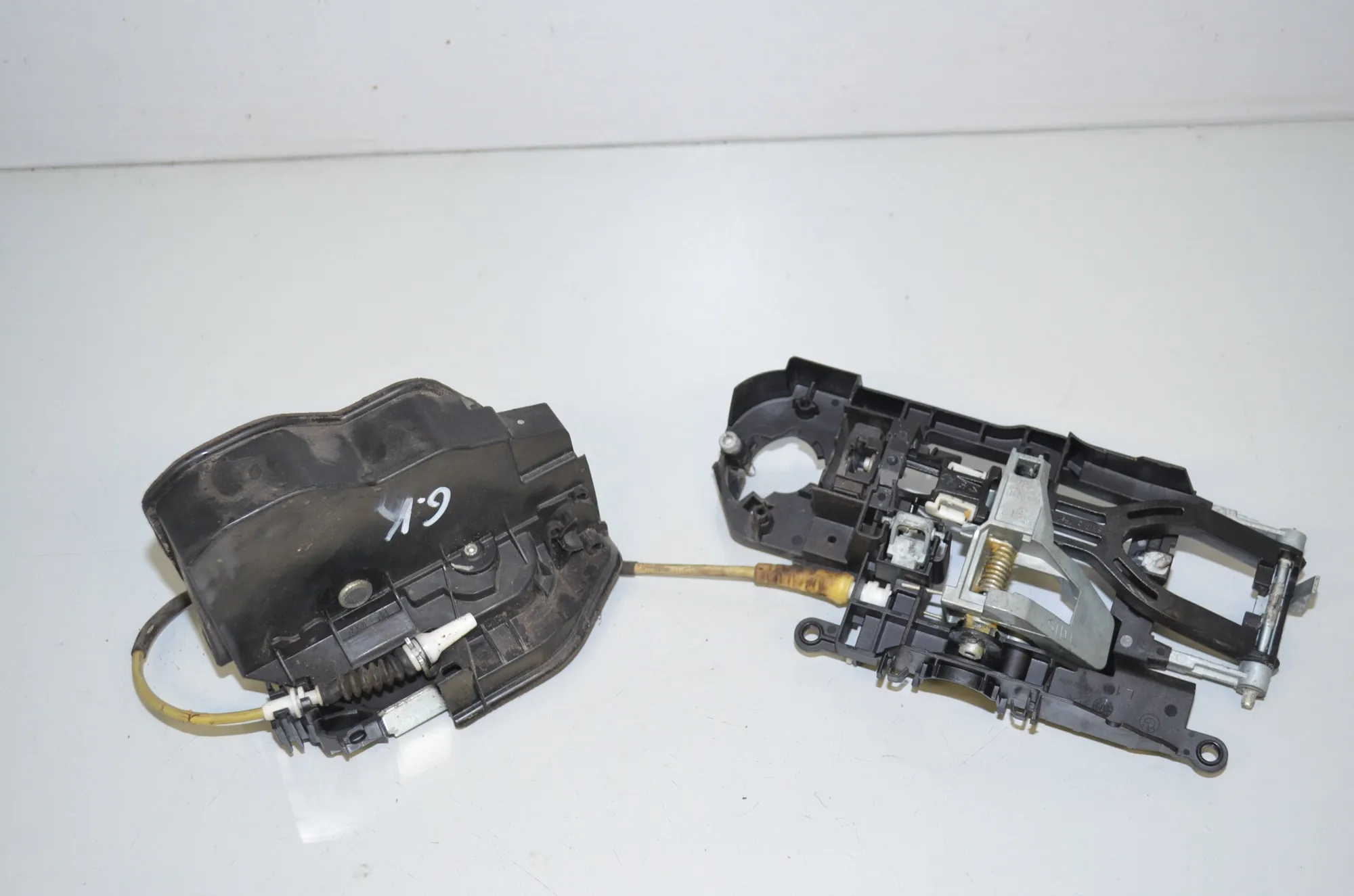 Rear Left Door Lock – OEM 7229459 · BMW 7 (F01, F02) 730 d 2009 – 3