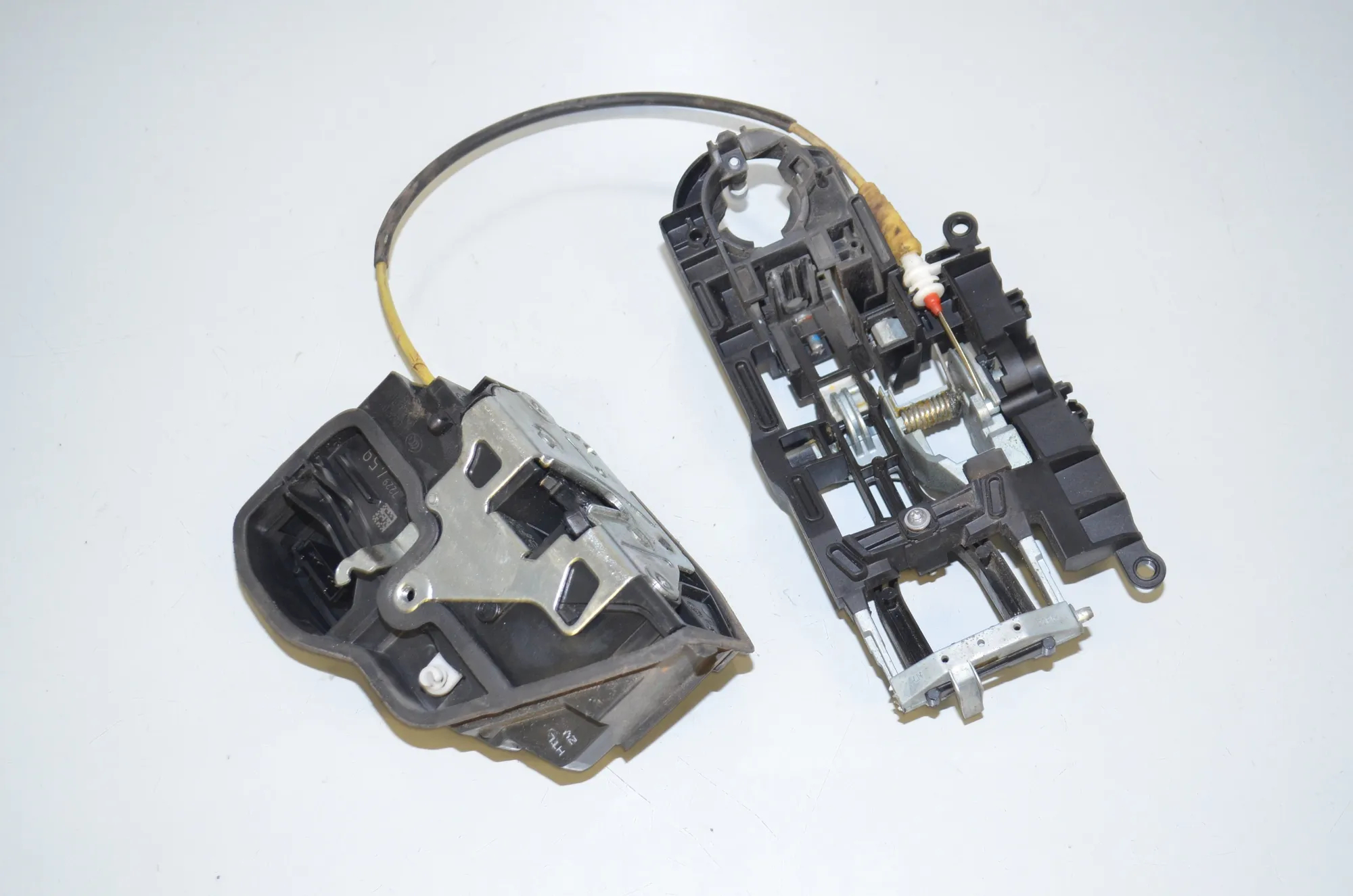 Rear Left Door Lock – OEM 7229459 · BMW 7 (F01, F02) 730 d 2009 – 2